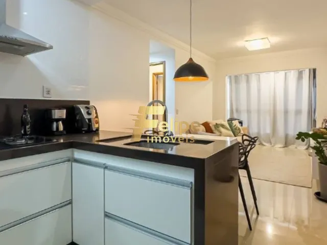 Imagem 8: Maravilhoso Apartamento de 02 Quartos, Sendo 01 Suíte, Todo Reformado, Marcenaria De