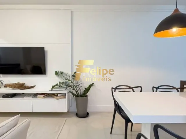 Imagem 3: Maravilhoso Apartamento de 02 Quartos, Sendo 01 Suíte, Todo Reformado, Marcenaria De