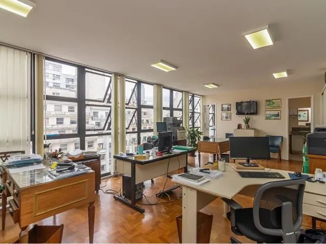 Imagem: Sala Comercial À Venda em São Paulo, Sé