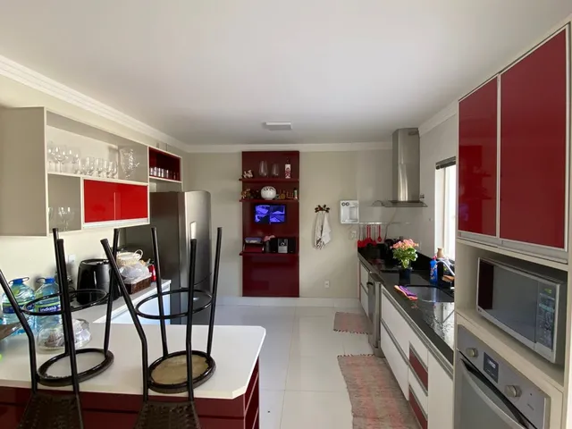 Imagem 9: Sobrado com 4 Suítes em Taguatinga Norte