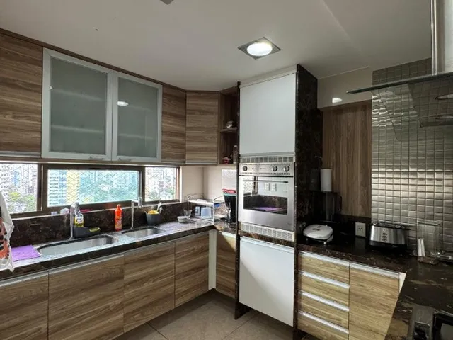 Imagem 3: Imperdível: Apartamento de luxo com 4 suítes e 5 vagas de garagem no Edifício Terra