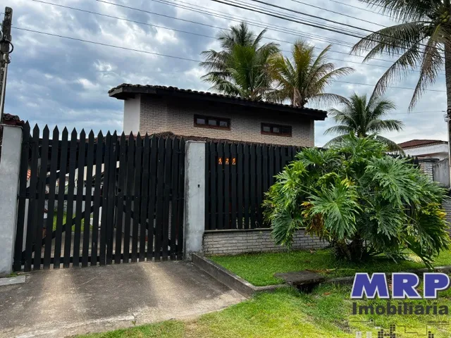 Imagem: Casa À Venda em Ubatuba com 5 Quartos