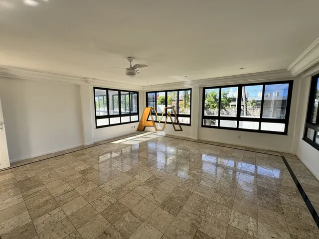 Imagem 11: CASA 5 SUÍTES EM PIATÃ. Piscina, Churrasqueira, Varandae500m² de...