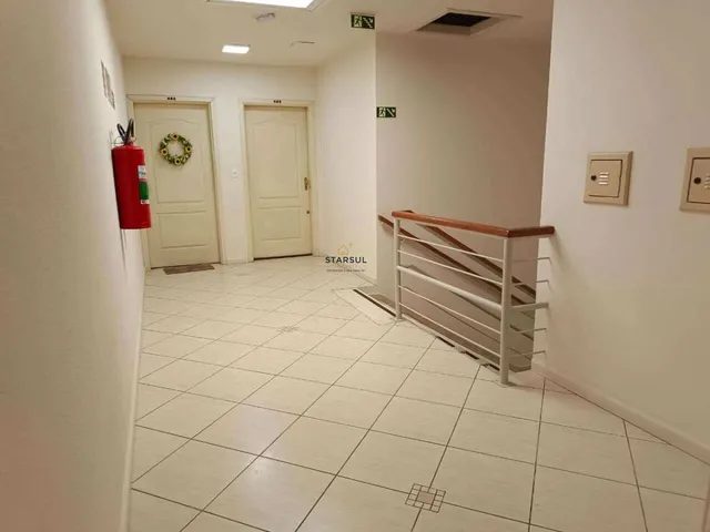 Imagem 2: Apartamento À Venda em Canoas, Centro, com 3 Quartos, 81M²