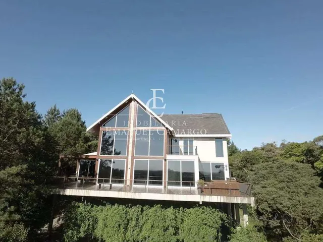 Imagem: Casa de Campo Exclusiva a Venda em Quatro