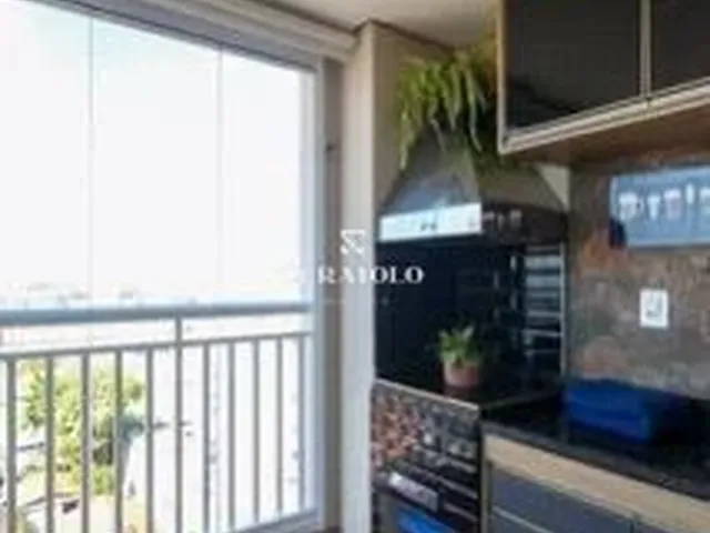 Imagem: O apartamento possui 2 Dormitórios, 1 Suíte, 2 Banheiros,