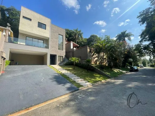 Imagem: Casa de Luxo À Venda em Condomínio Exclusivo