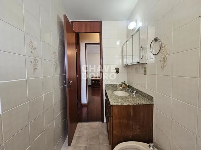 Imagem 11: Apartamento com 2 Quartos (sendo 1 suíte) sala com varandão e lareira!
