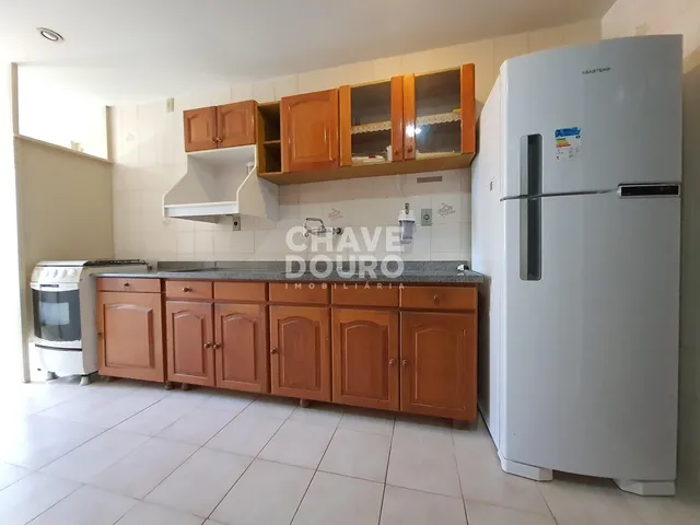 Imagem 8: Apartamento com 2 Quartos (sendo 1 suíte) sala com varandão e lareira!