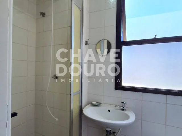 Imagem 6: Apartamento com 2 Quartos (sendo 1 suíte) sala com varandão e lareira!