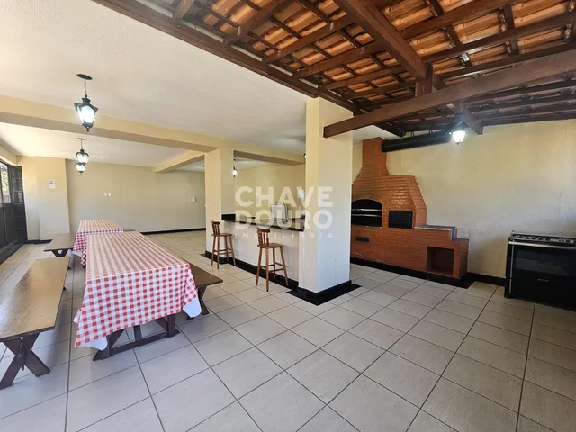 Imagem 15: Apartamento com 2 Quartos (sendo 1 suíte) sala com varandão e lareira!