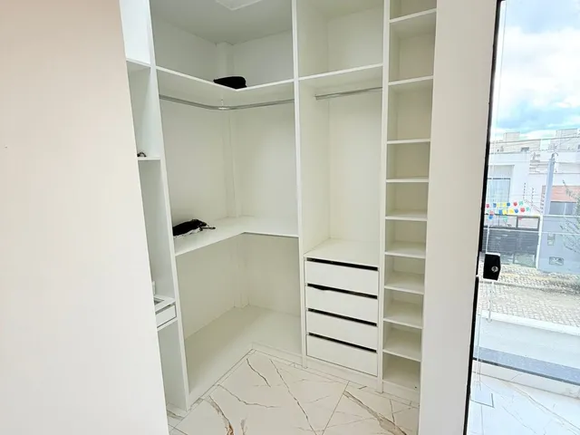 Imagem 16: Casa residencial para Venda em rua pública, Sim, Feira de Santana,3 quartos, 2 suítes