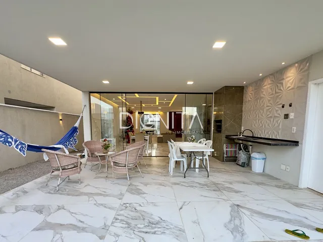 Imagem 14: Elegância Neoclássica no Alphaville – Sofisticação em Cada Detalhe