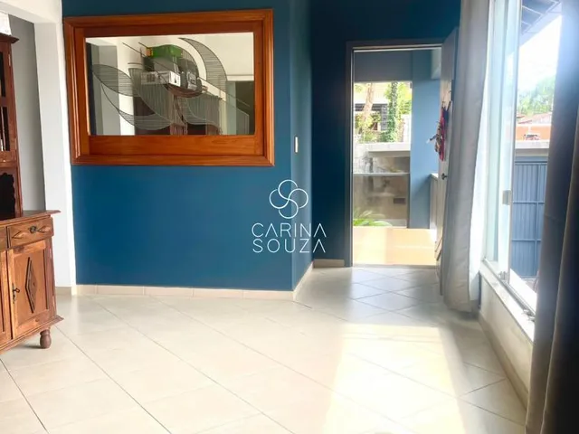 Imagem 10: CASA À VENDA - Está procurando uma casa espaçosa e com terreno amplo? Então esta é a