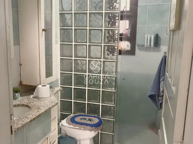 Imagem 11: CASA À VENDA - Está procurando uma casa espaçosa e com terreno amplo? Então esta é a