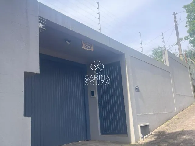 Imagem 13: CASA À VENDA - Está procurando uma casa espaçosa e com terreno amplo? Então esta é a