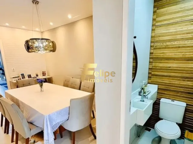 Imagem 8: BELÍSSIMA E MODERNA CASA TRIPLEX DE 04 QUARTOS, SENDO 02 SUÍTES, A POUCOS METROS DO