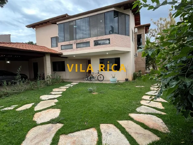 Imagem 12: 4 Dormitórios, 3 Suíte, 5 Banheiro, 4 Vagas na Garagem, 300M² de Área Construída