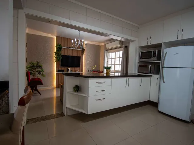 Imagem 9: Sobrado À Venda em Canoas, Estância Velha, com 3 Quartos, 218M²