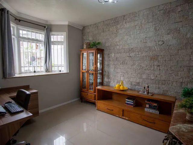 Imagem 11: Sobrado À Venda em Canoas, Estância Velha, com 3 Quartos, 218M²
