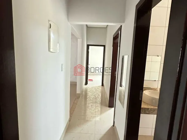 Imagem 9: Casa com Excelente Localização