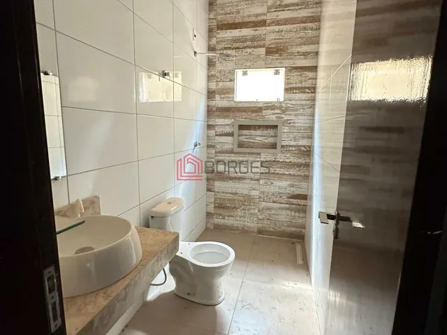 Imagem 7: Casa com Excelente Localização