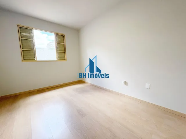 Imagem 2: Casa Geminada linear de 4 quartos no bairro Castelo - Belo Horizonte/MG