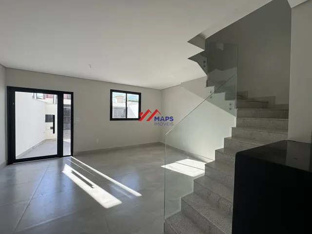 Imagem 1: Casa geminada com três quartos, suíte e duas vagas de garagem no bairro Itapoã - Belo