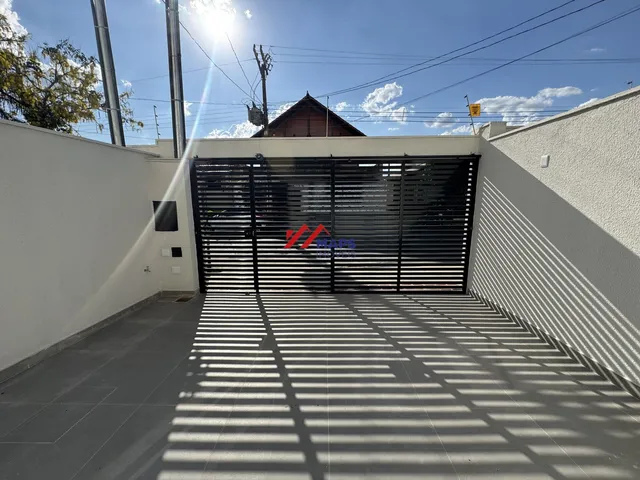 Imagem 3: Casa geminada com três quartos, suíte e duas vagas de garagem no bairro Itapoã - Belo