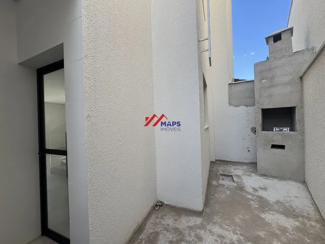 Imagem 2: Casa geminada com três quartos, suíte e duas vagas de garagem no bairro Itapoã - Belo