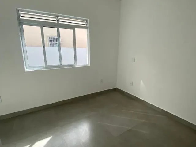 Imagem 7: Excelente Oportunidade de Aluguel! Casa Espaçosa em Capoeiras, Sem Custo de Condomínio
