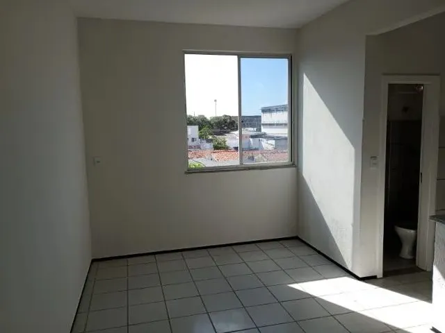 Imagem 2: Aluga-Se Apartamentos e Lojas no Centro