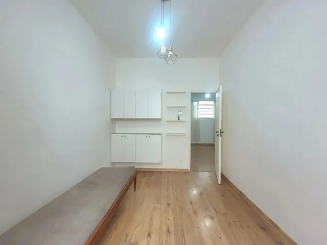Imagem 2: Sala - Centro Galpão / depósito com 1 banheiro