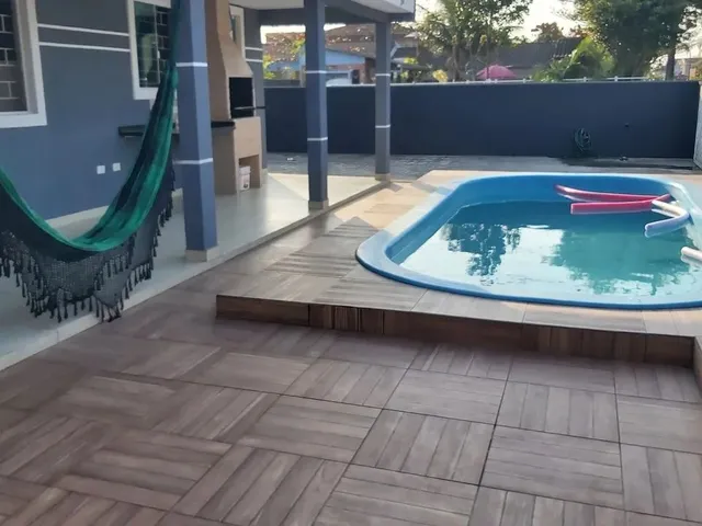 Imagem 8: Casa em Schangrila ,Uma Quadra do Mar Disponível pro Natal