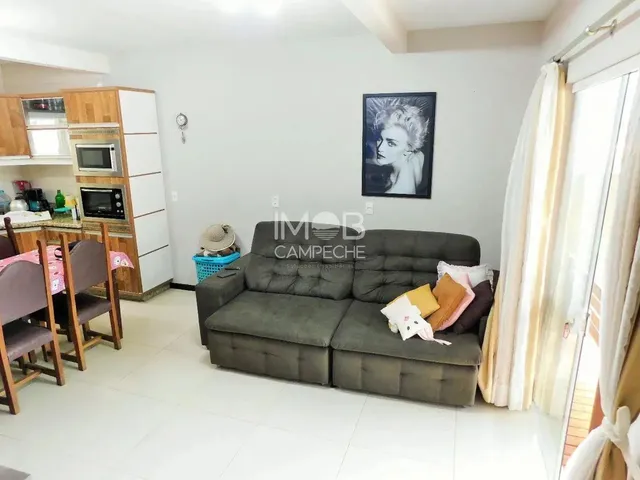 Imagem 1: Casa com 2 Dormitórios À Venda