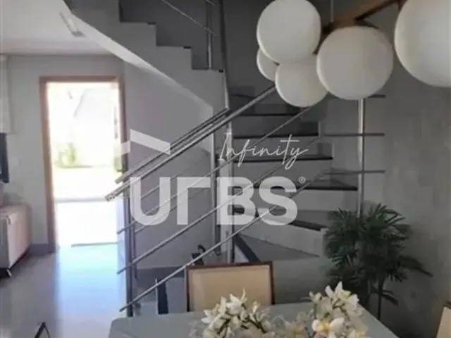 Imagem 13: Sobrado em Condomínio, 3 Quartos, Um Suite com Closet, 2 Vagas de Garagem, 148 Mts² De