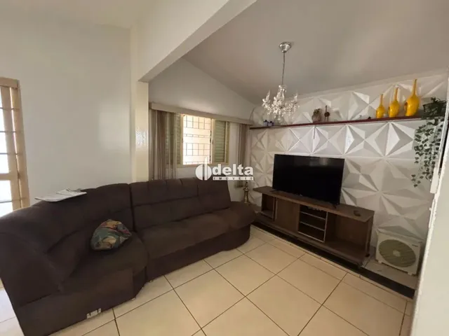 Imagem 4: Casa Residencial Disponível para Venda no Bairro Granada em Uberlândia-Mg