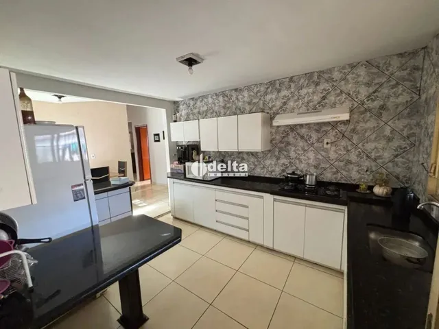 Imagem 10: Casa Residencial Disponível para Venda no Bairro Granada em Uberlândia-Mg