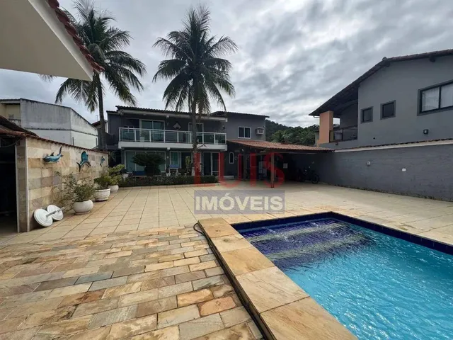 Imagem: Casa com 3 Dormitórios À Venda, 266 M²