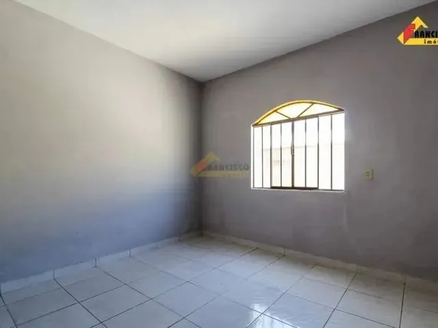 Imagem 15: Casa para Aluguel, 3 Quartos, 2 Vagas, São José - Divinópolis/Mg