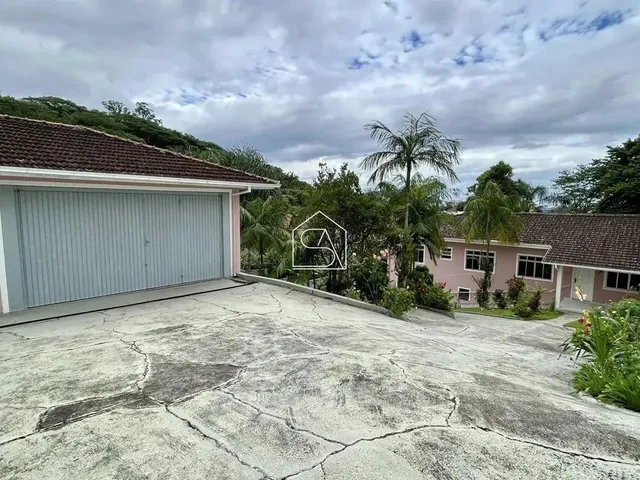 Imagem: Casa com 3 Dormitórios À Venda no Centro