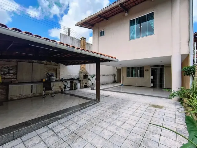 Imagem 9: Casa Duplex com 4 Suítes e Deck com Churrasqueira