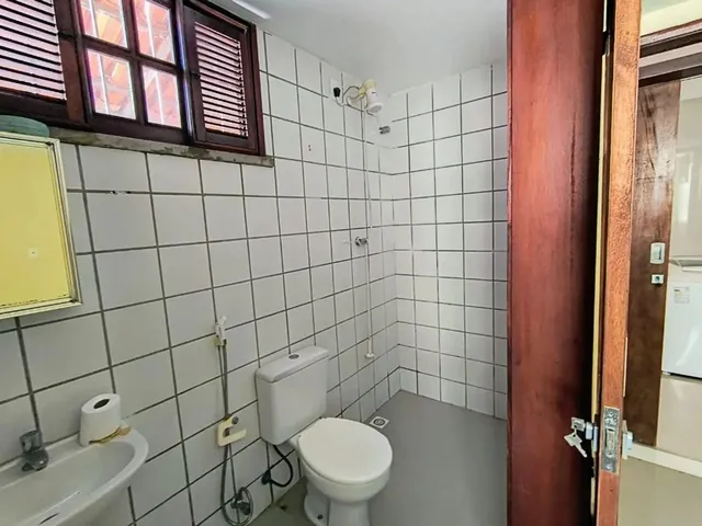 Imagem 2: Casa Duplex com 4 Suítes e Deck com Churrasqueira