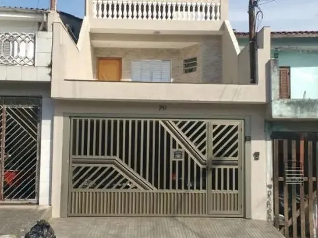 Imagem: Sobrado Amplo com 3 Quartos 4 Banheiro