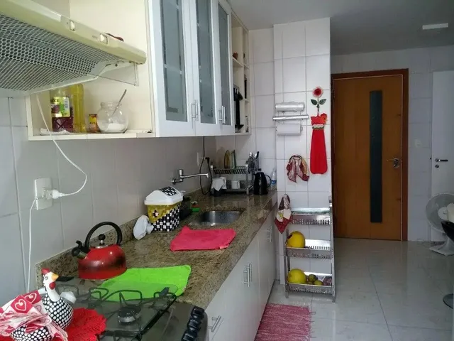 Imagem: O apartamento possui 3 Dormitórios, 1 Suíte, 3 Banheiros,