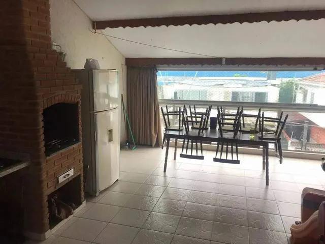 Imagem: Casa À Venda, 4 Quartos, 3 Suítes, 2 Vagas