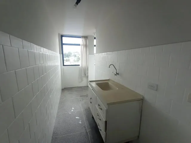 Imagem 5: Apartamento de 1 Quarto no Bairro Centro Cívico