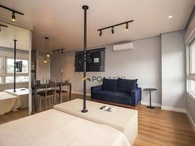 Imagem: O apartamento possui 1 Dormitório, 1 Banheiro, 1 Vaga na