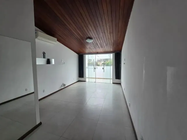Imagem 1: Imóvel para Aluguel com 60 Metros Quadrados com 2 Quartos em Valparaíso - Petrópolis