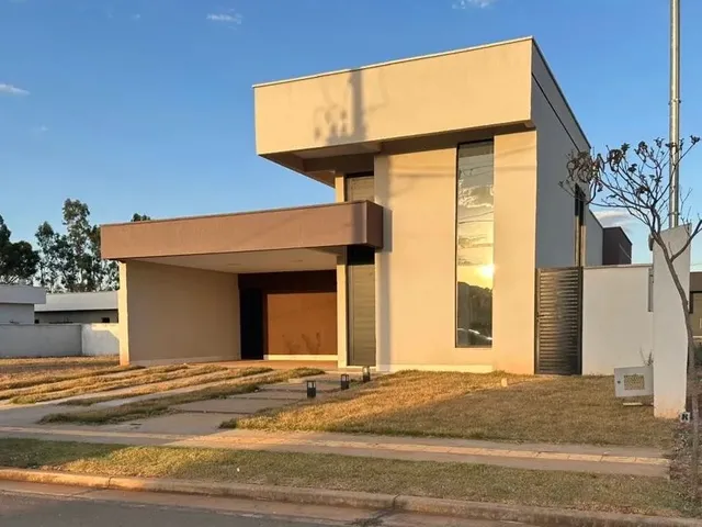 Imagem: 3 Suítes Disponível para Locação